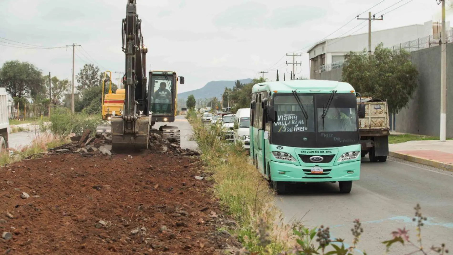 Construyen carriles centrales.  Cortes_a Gobierno de SJR.